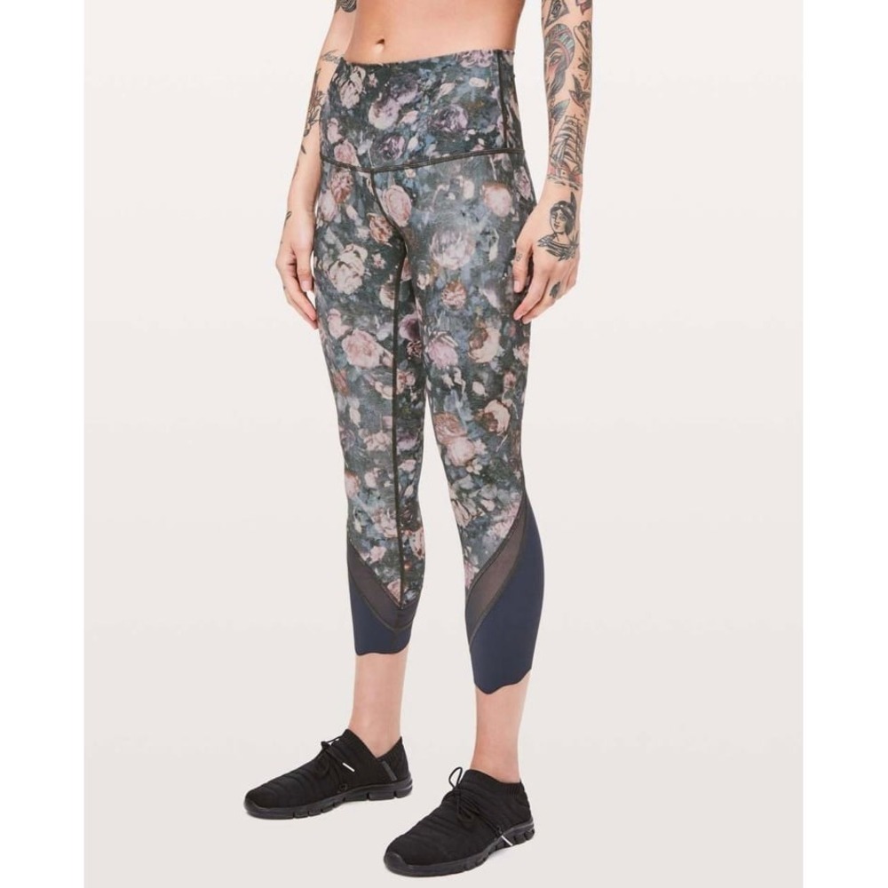 Lululemon Wunder Under Crop II Special Edition Frosted Rose Multi/Melanite Sz 4